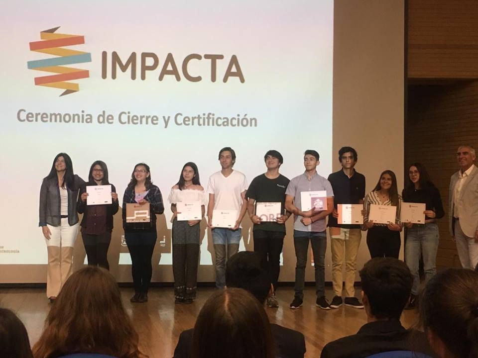 Correos institucionales y acceso a la plataforma Notasnet